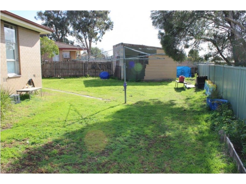 7 Burch Court, California Gully VIC 3556