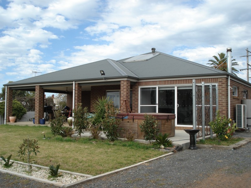 20 View Street, Charlton VIC 3525