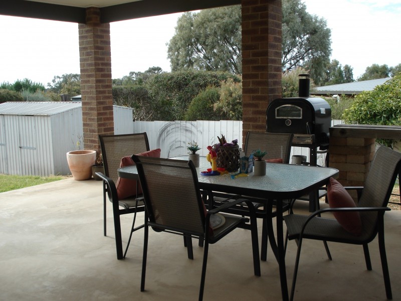 20 View Street, Charlton VIC 3525