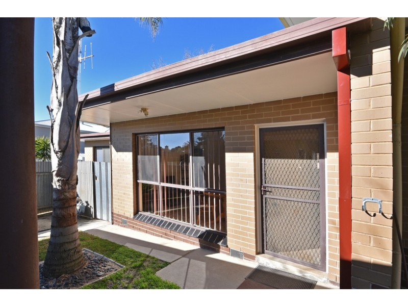 2/4 Trotter Lane, Ironbark VIC 3550