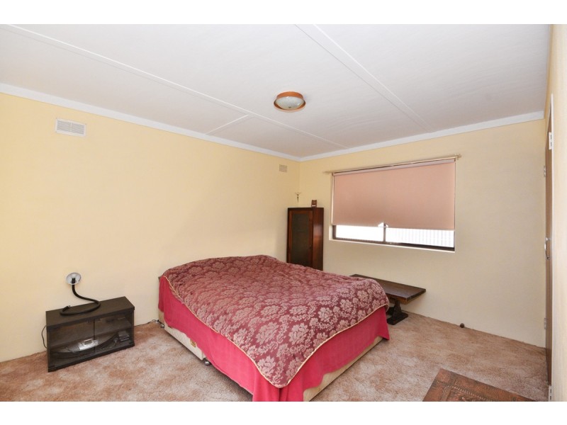 2/4 Trotter Lane, Ironbark VIC 3550