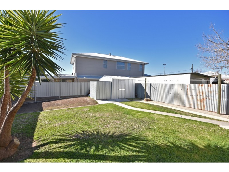2/4 Trotter Lane, Ironbark VIC 3550