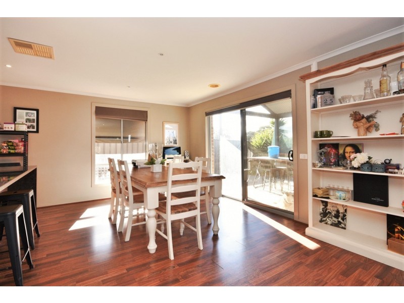 16 Soldatos Drive, Golden Square VIC 3555