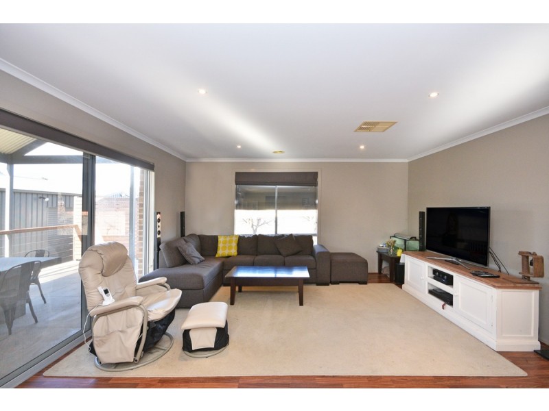 16 Soldatos Drive, Golden Square VIC 3555