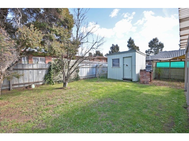 12 Camp Street, Kangaroo Flat VIC 3555