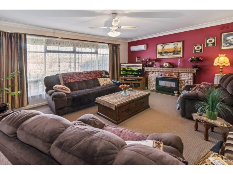 12 Grace Street, White Hills VIC 3550