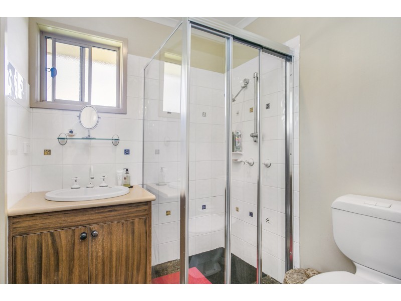6 Dingee Road, Rochester VIC 3561