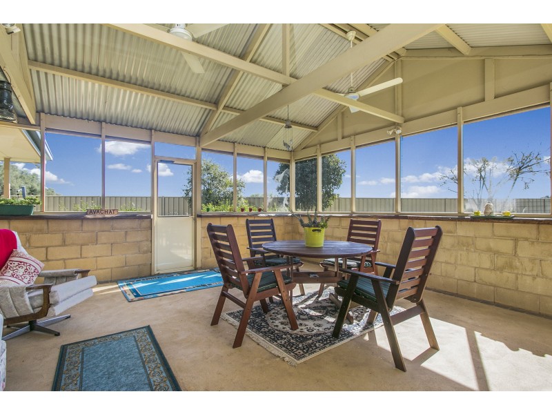6 Dingee Road, Rochester VIC 3561