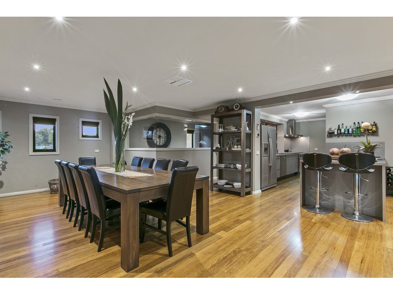 13 Federation Terrace, Kennington VIC 3550