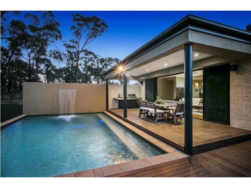 13 Federation Terrace, Kennington VIC 3550