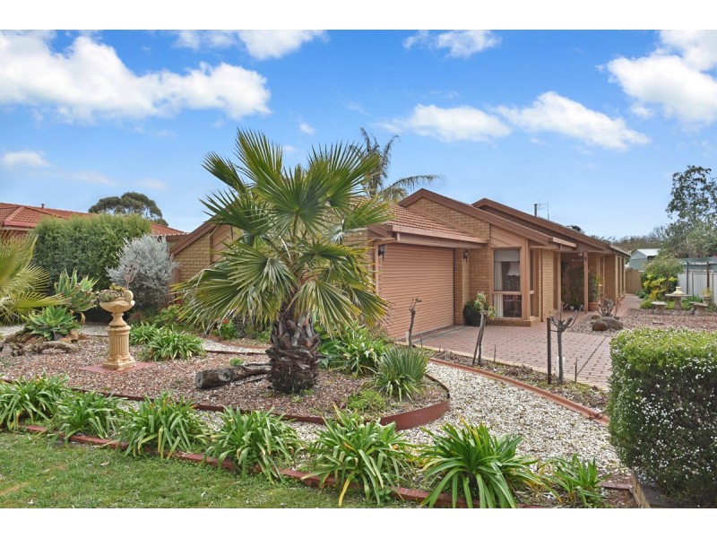 38 Crusoe Road, Kangaroo Flat VIC 3555