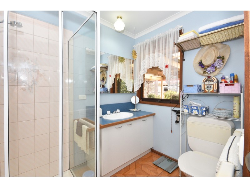 38 Crusoe Road, Kangaroo Flat VIC 3555