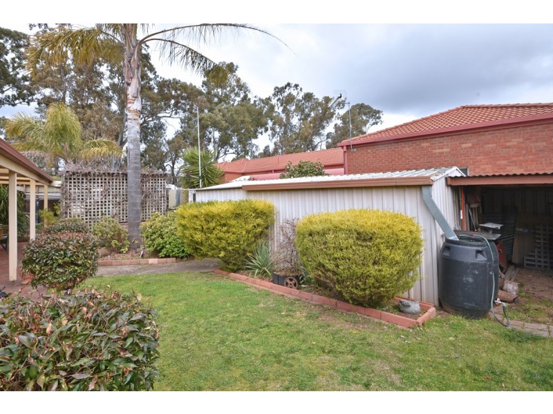 38 Crusoe Road, Kangaroo Flat VIC 3555