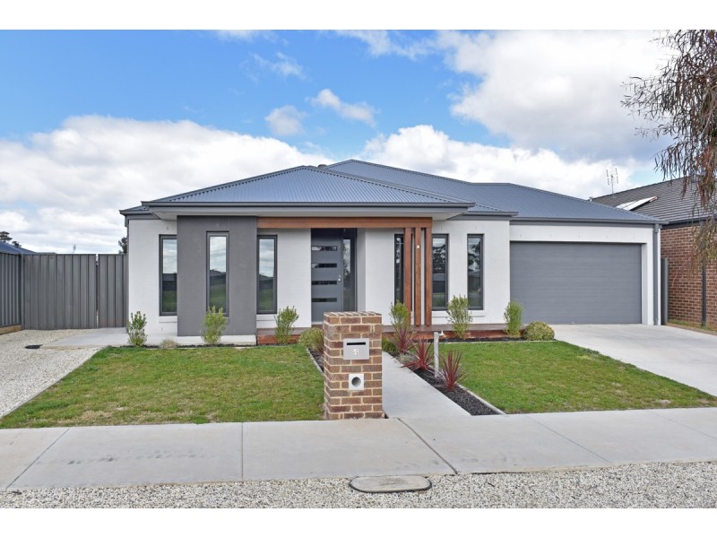 4 Oakbank Place, Marong VIC 3515