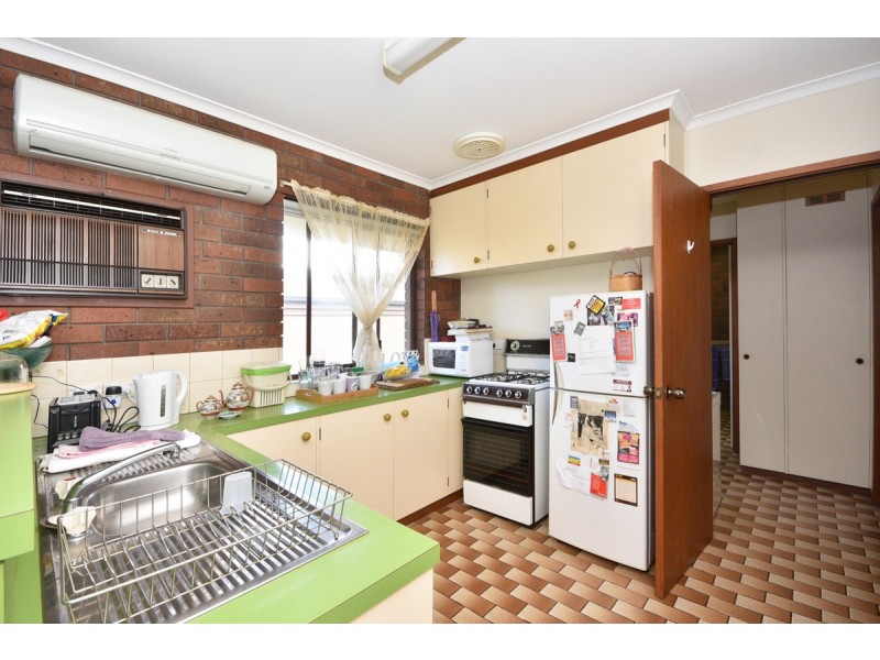 8/12 Ligar Street, Kennington VIC 3550