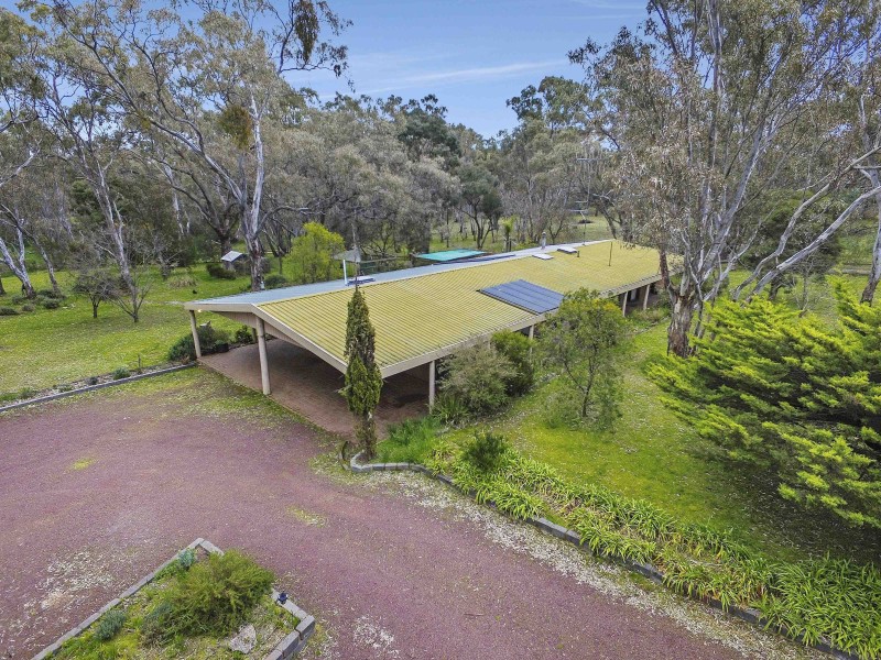 81 Forest Drive, Heathcote VIC 3523