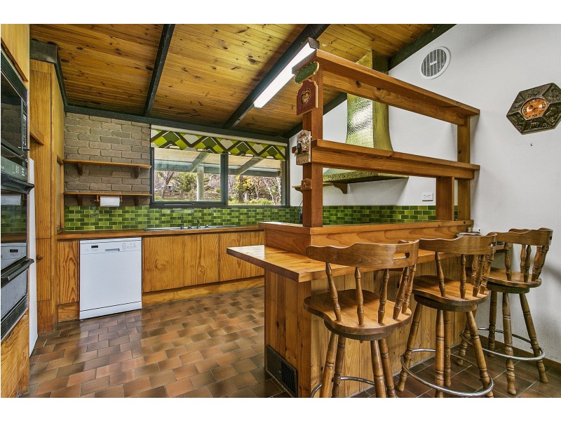 81 Forest Drive, Heathcote VIC 3523