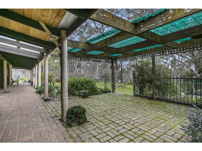 81 Forest Drive, Heathcote VIC 3523