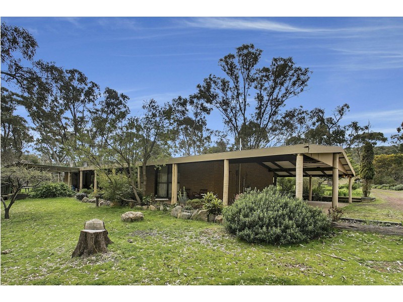 81 Forest Drive, Heathcote VIC 3523