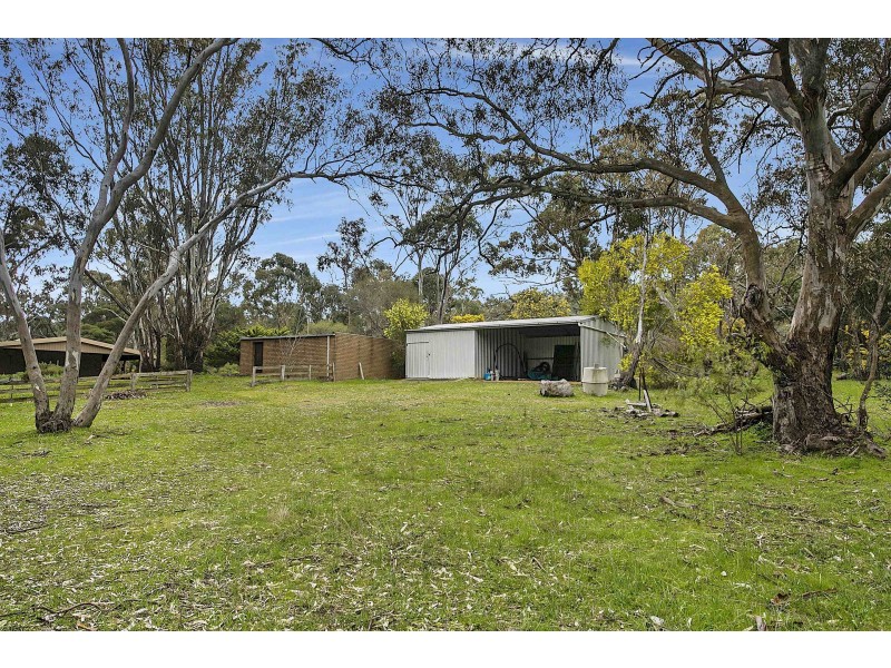 81 Forest Drive, Heathcote VIC 3523