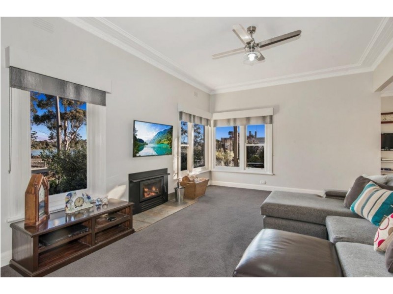 61 Simpsons Road, Eaglehawk VIC 3556