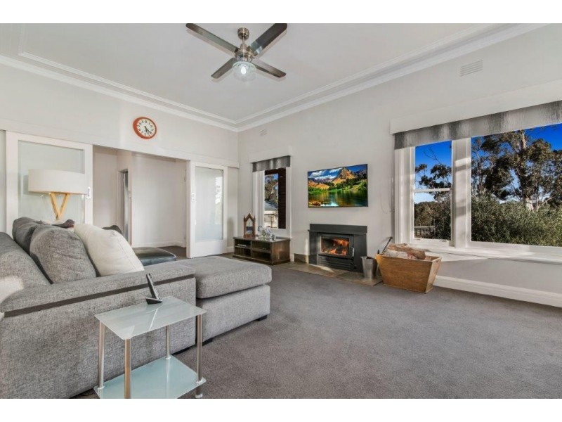 61 Simpsons Road, Eaglehawk VIC 3556