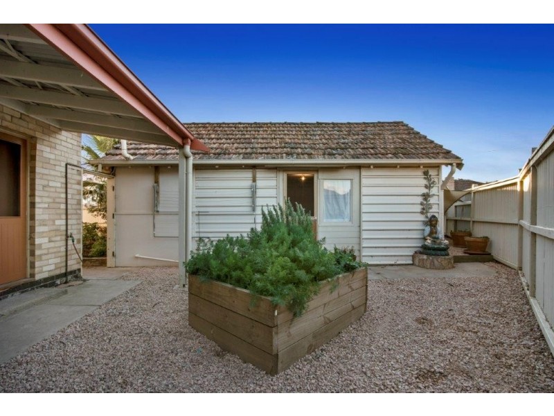 61 Simpsons Road, Eaglehawk VIC 3556