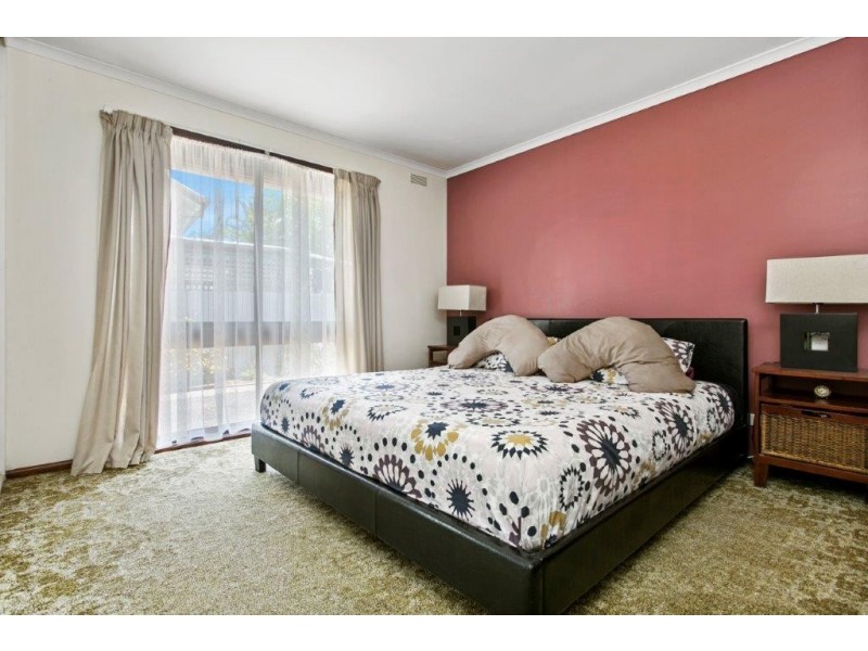 49 & 49A Kirkwood Road, Eaglehawk VIC 3556