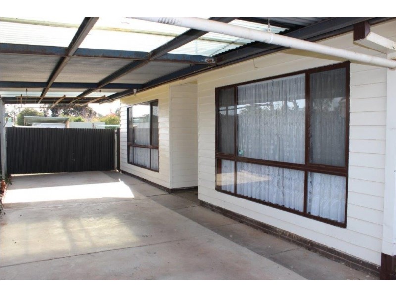 49 & 49A Kirkwood Road, Eaglehawk VIC 3556