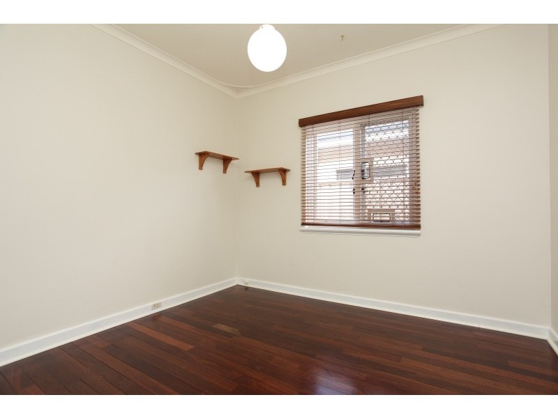 41 Salisbury Street, St James WA 6102