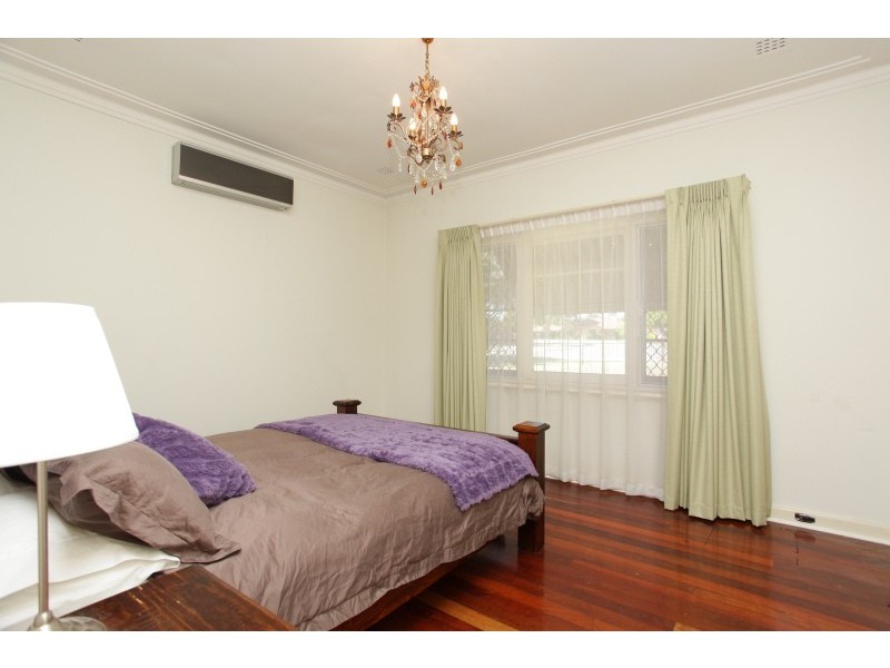 425 Berwick Street, St James WA 6102