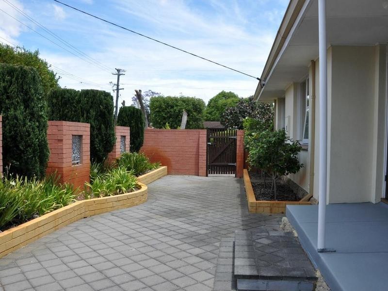 1 Greenside Street, Dianella WA 6059