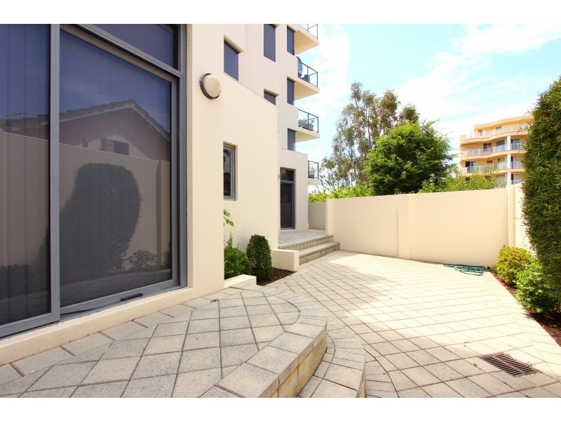 1/10 Hardy Street, South Perth WA 6151