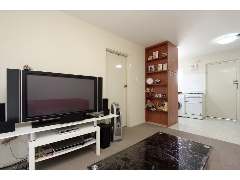 10/1041-45 Albany Highway, St James WA 6102