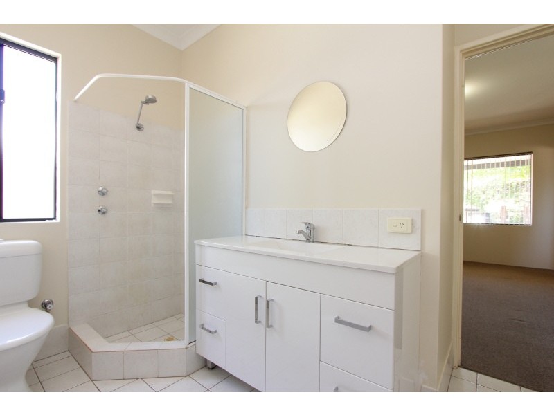 1/18 Burlington Street, St James WA 6102