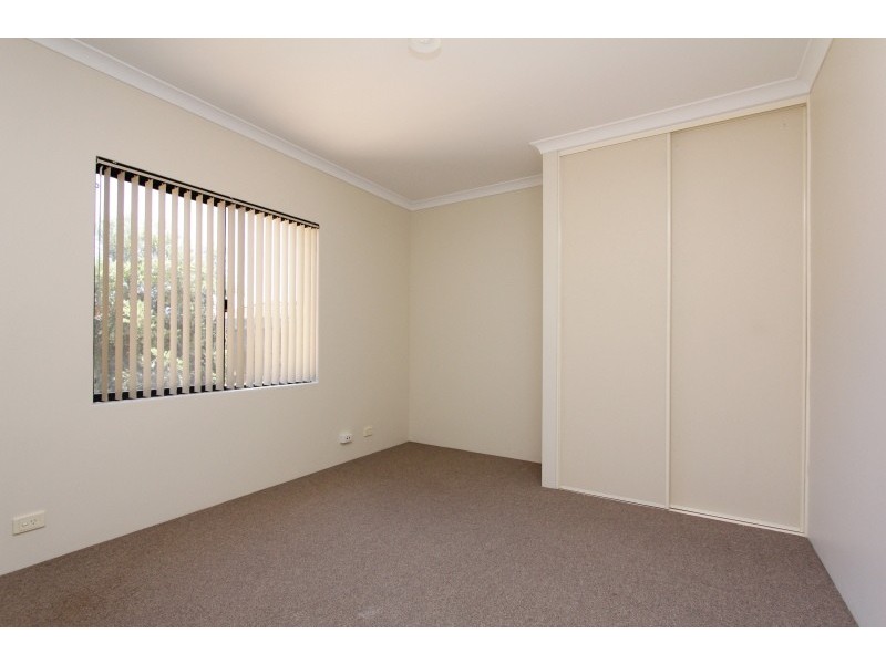 1/18 Burlington Street, St James WA 6102