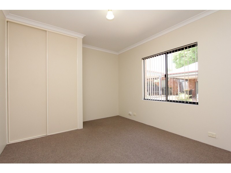 1/18 Burlington Street, St James WA 6102