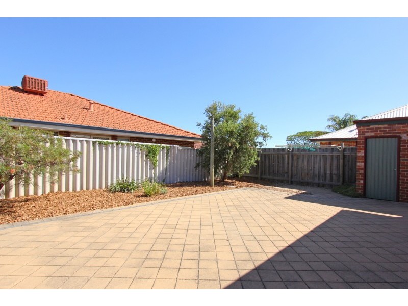 1/18 Burlington Street, St James WA 6102