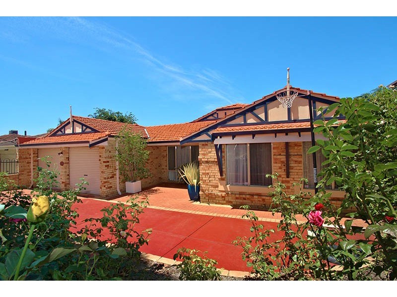 52 Pitt Street, St James WA 6102