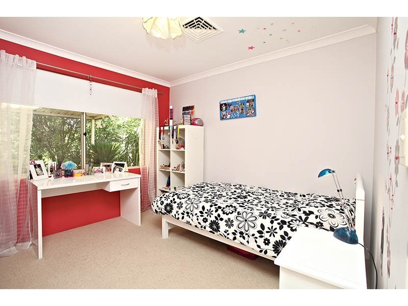 52 Pitt Street, St James WA 6102