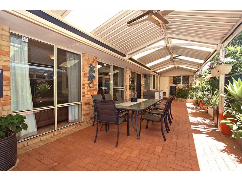 52 Pitt Street, St James WA 6102