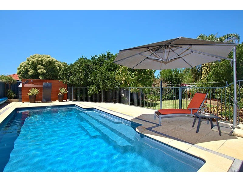 52 Pitt Street, St James WA 6102