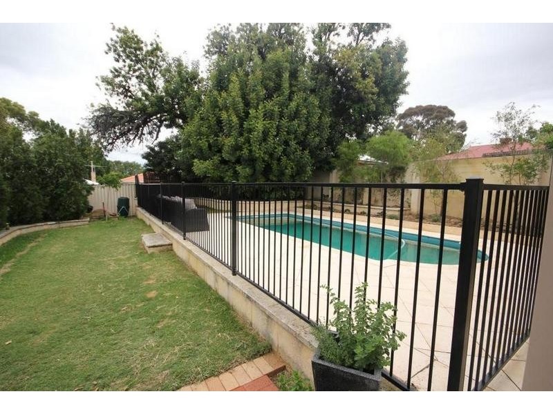 54 Esperance Street, East Victoria Park WA 6101