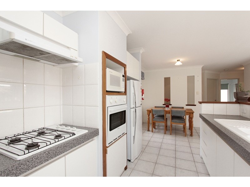 3/79 Coolgardie Street, St James WA 6102