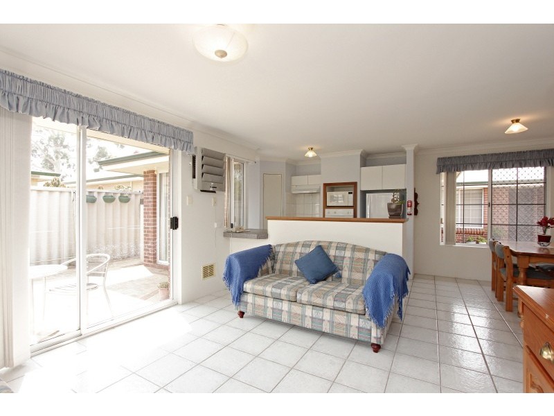 3/79 Coolgardie Street, St James WA 6102