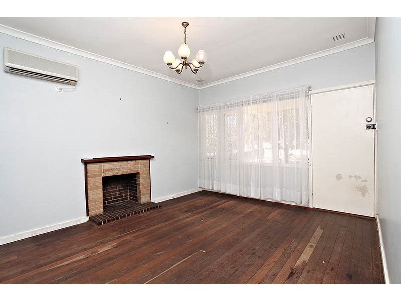 78 Sussex Road, Forrestfield WA 6058