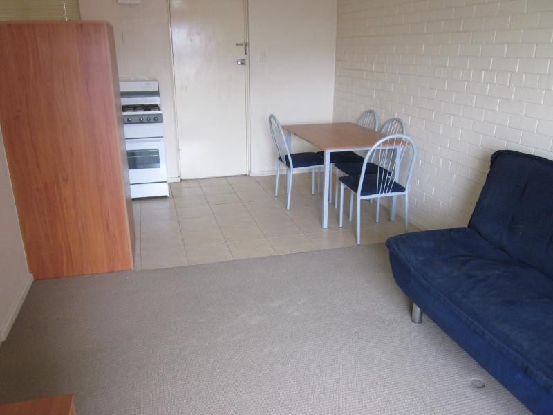 4/1041-1045 Albany Highway, St James WA 6102