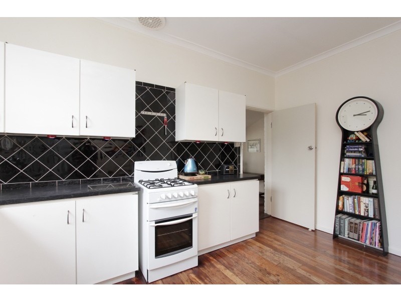 1 Canny Road, St James WA 6102