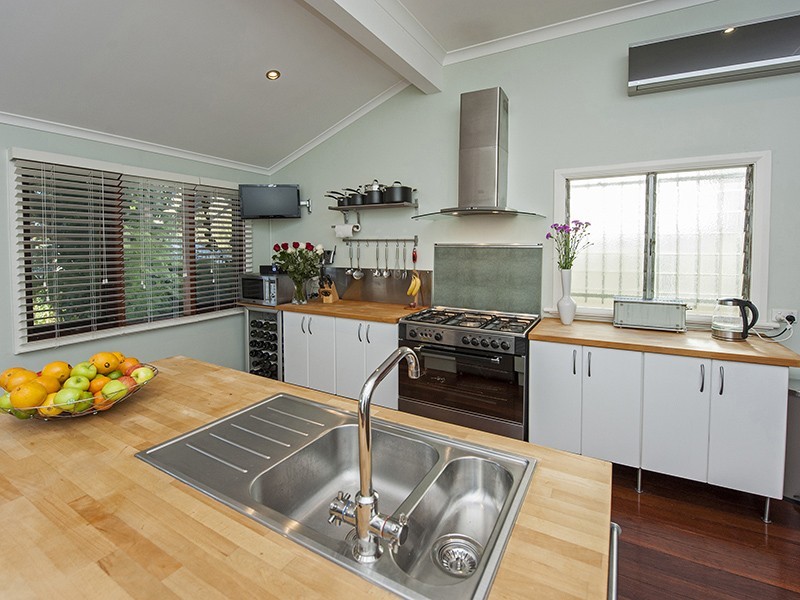 94 Canterbury Terrace, East Victoria Park WA 6101