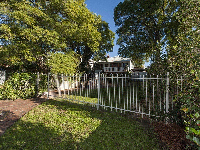 94 Canterbury Terrace, East Victoria Park WA 6101